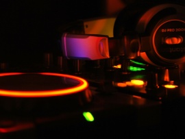 Stanton DJ PRO 2000 (click to view)