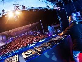 Carl Cox (click to view)