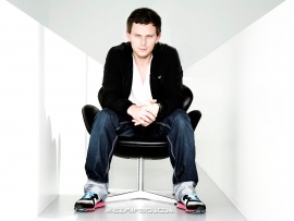 Fedde Le Grand- Toolroom (click to view)