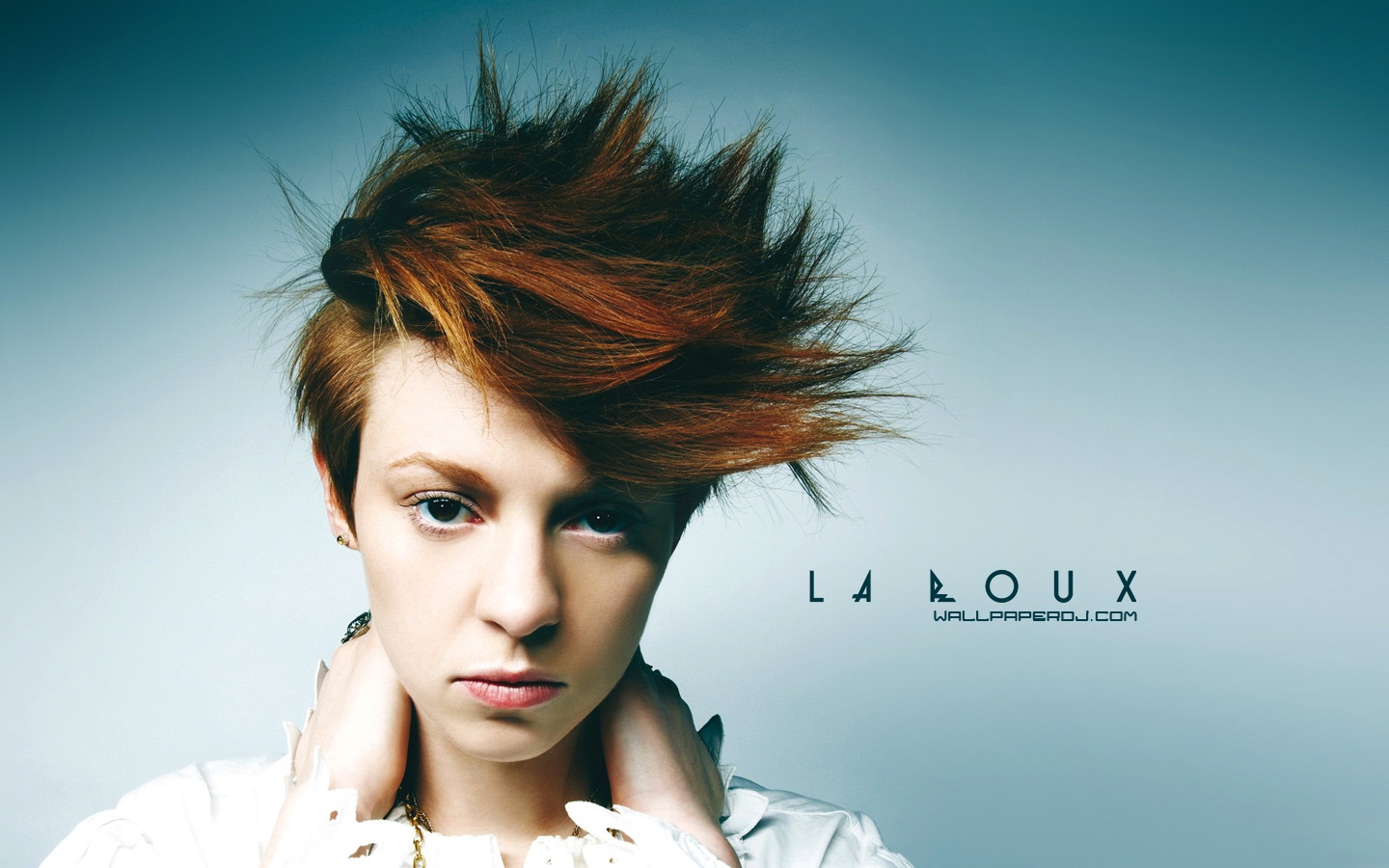 La Roux HD and Wide Wallpapers