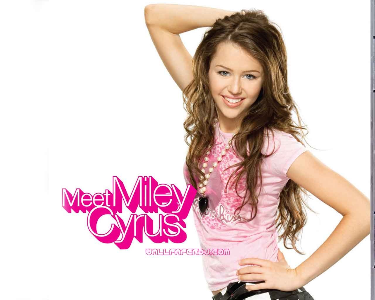 Miley Cyrus HD and Wide Wallpapers